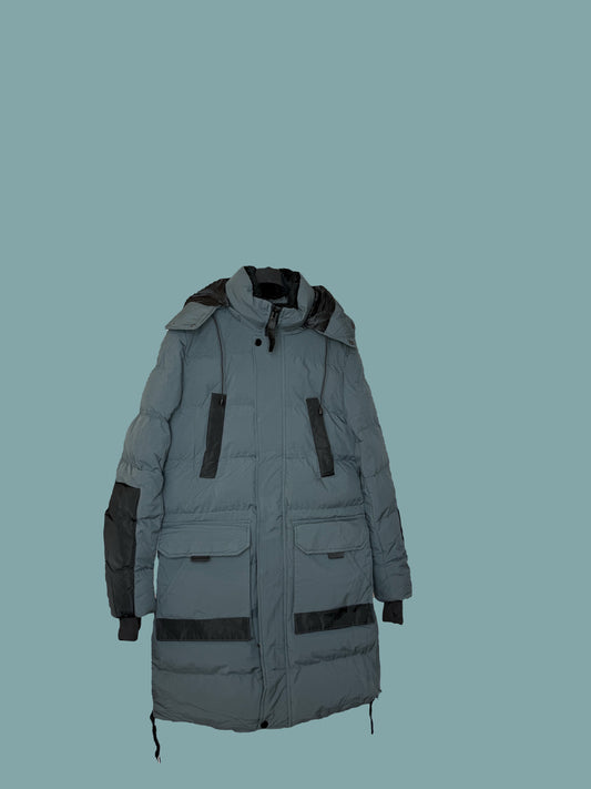 Winterparka – Grau mit schwarzen Kontrastelementen